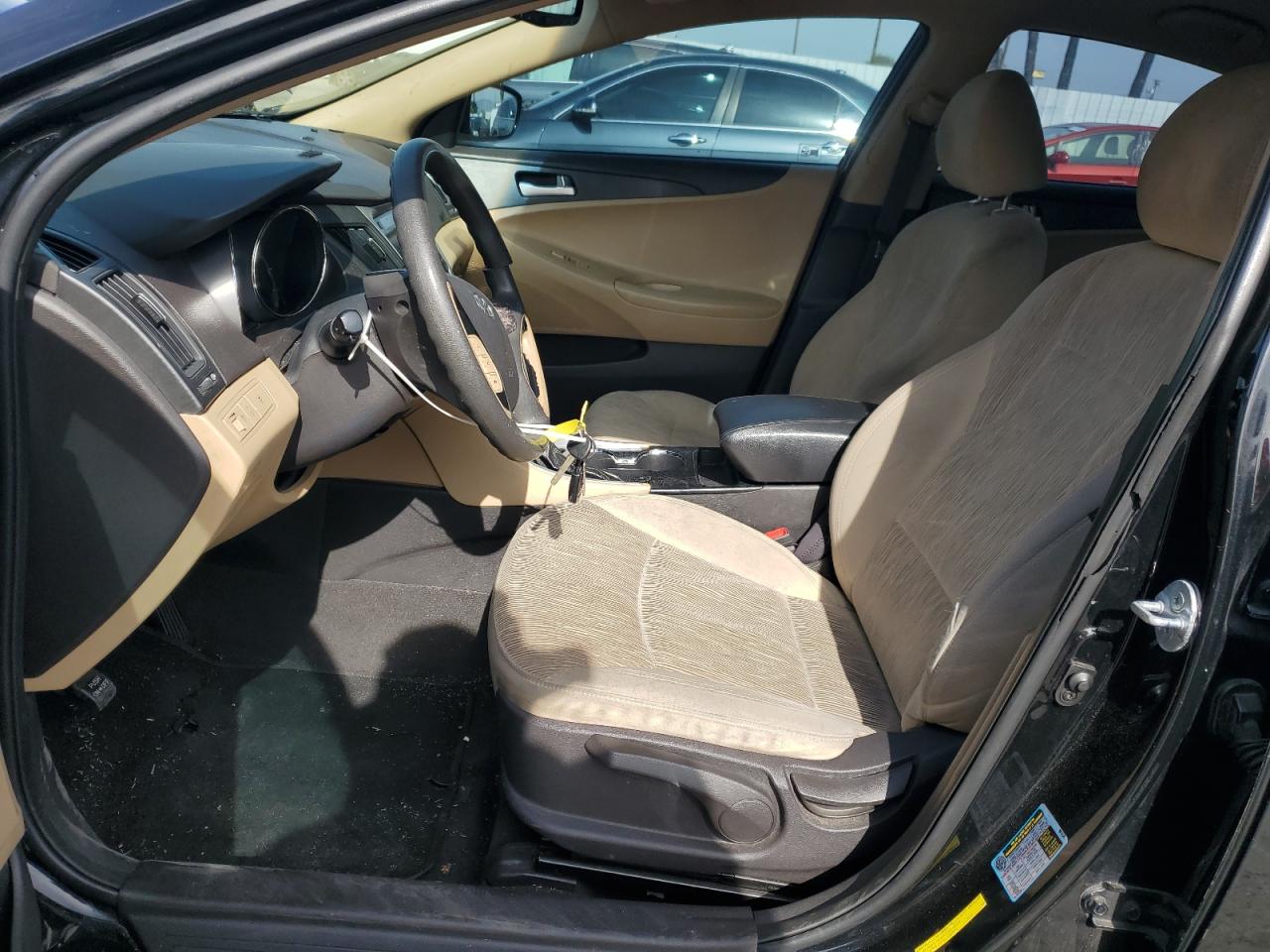 2012 Hyundai Sonata - Image 7