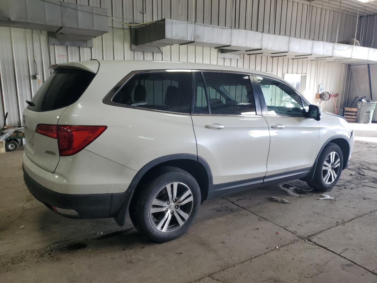 2017 Honda Pilot - Image 3