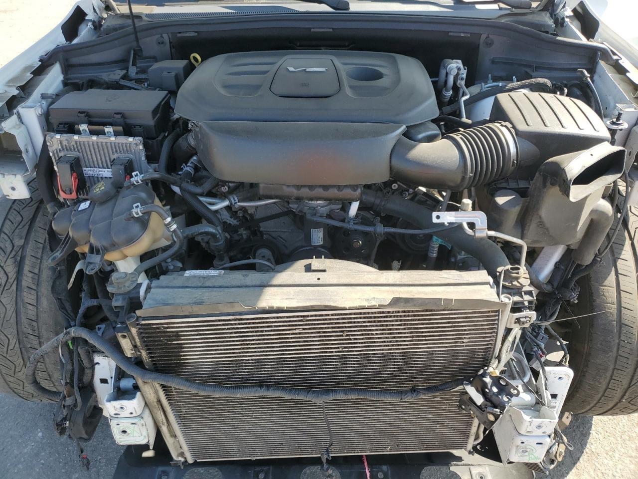 2017 Jeep Grand Cherokee - Image 13