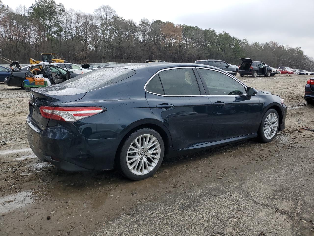 2018 Toyota Camry - Image 3