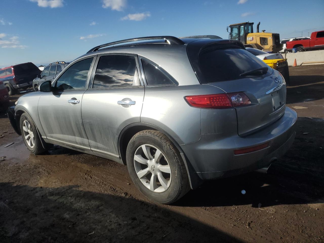 2005 Infiniti FX - Image 2