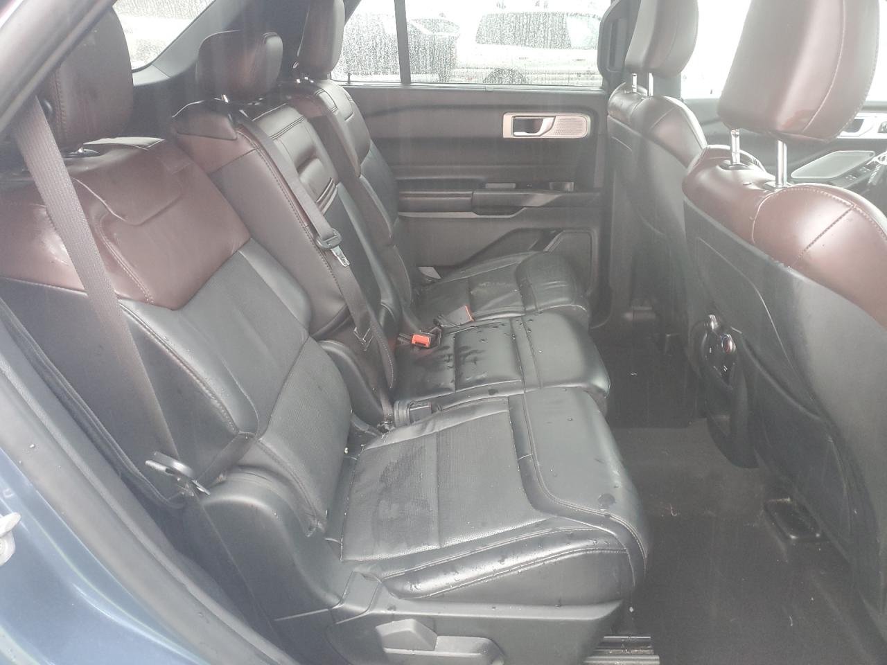2020 Ford Explorer - Image 12