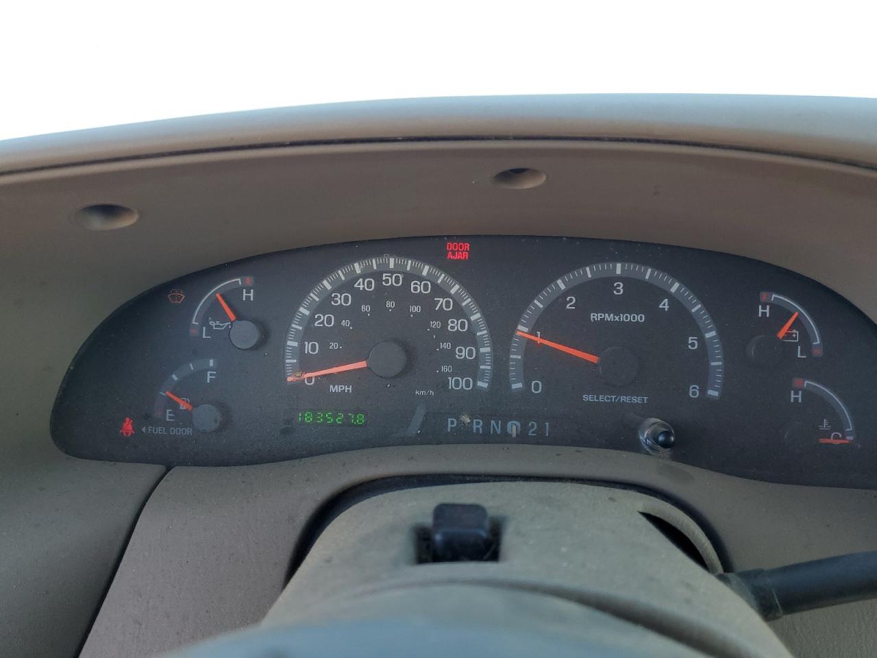 2001 Ford Expedition - Image 9