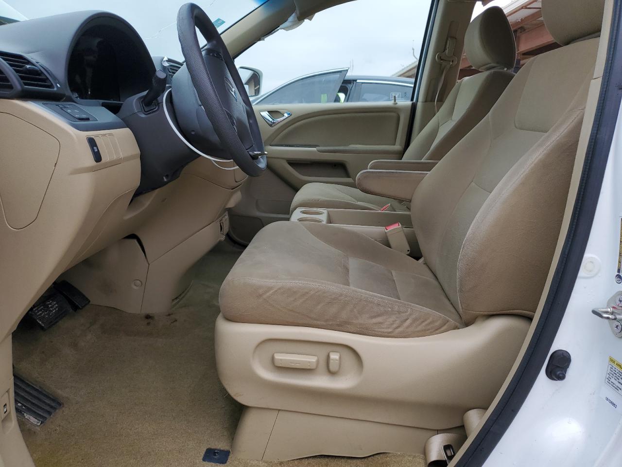 2010 Honda Odyssey - Image 7