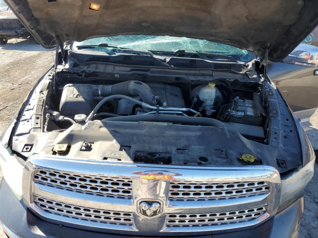 2014 RAM 1500 - Image 13