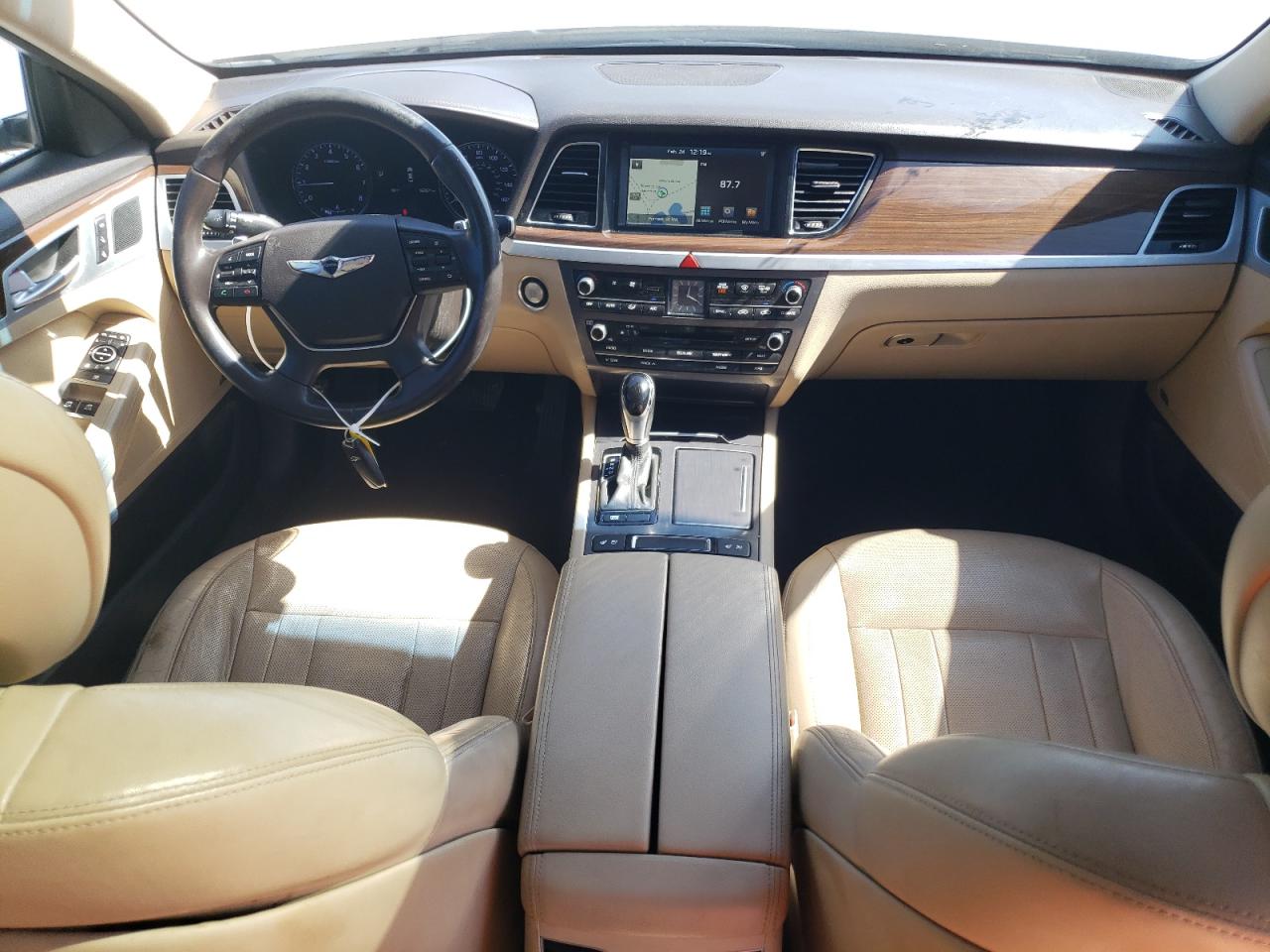 2015 Hyundai Genesis - Image 8