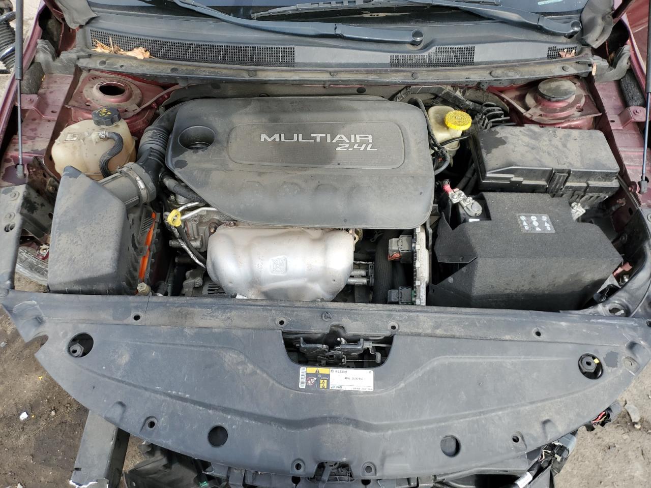 2016 Chrysler 200 - Image 13