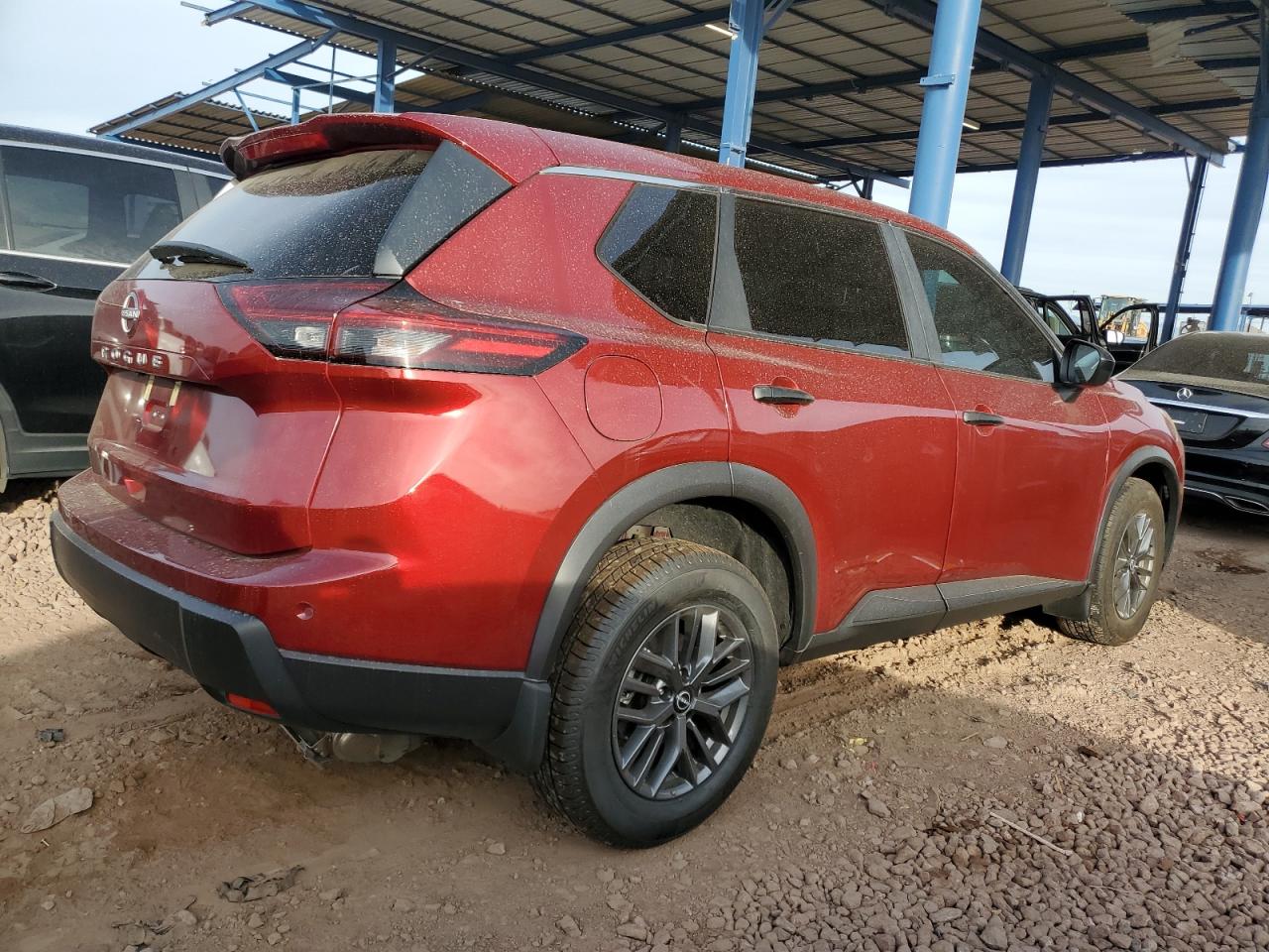 2024 Nissan Rogue - Image 3