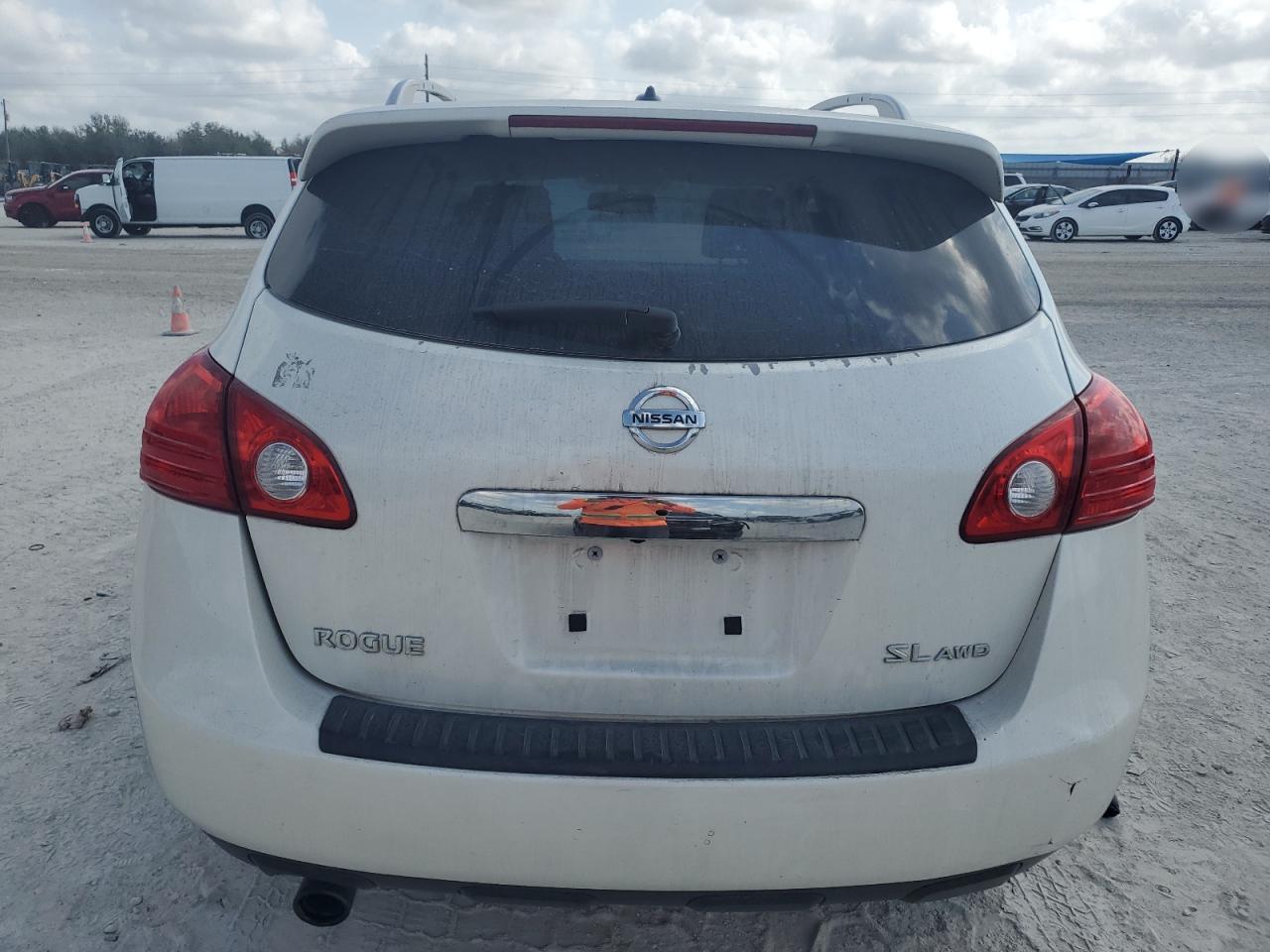 2013 Nissan Rogue - Image 6