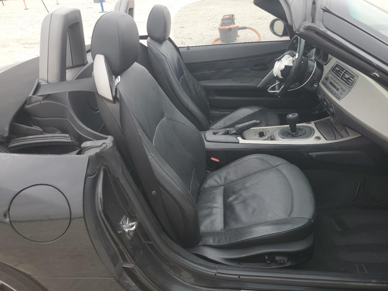 2004 BMW Z4 - Image 11