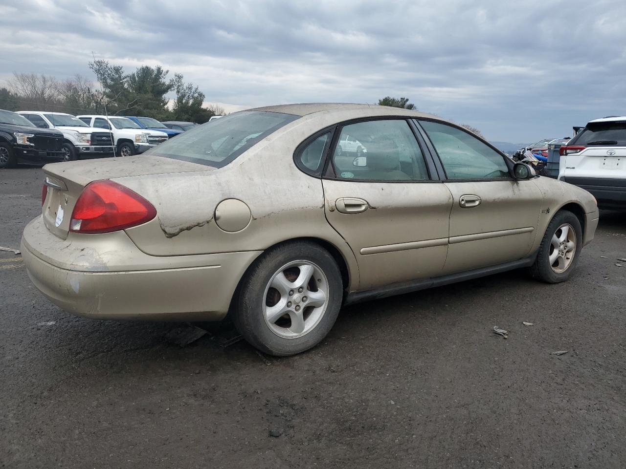 2000 Ford Taurus - Image 3