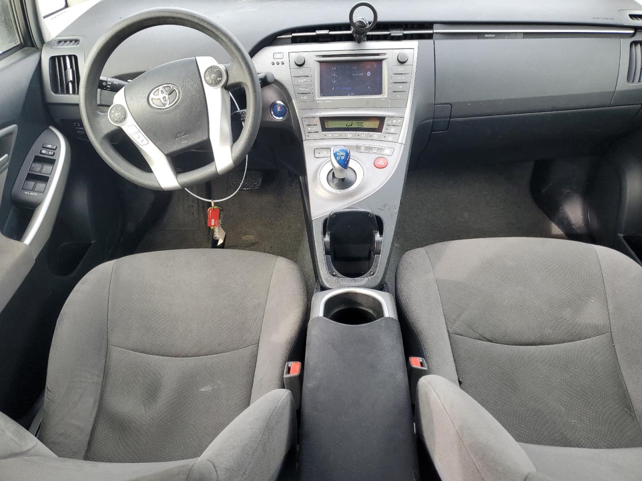 2015 Toyota Prius - Image 8