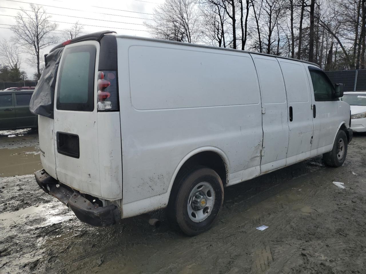 2013 Chevrolet Express - Image 3