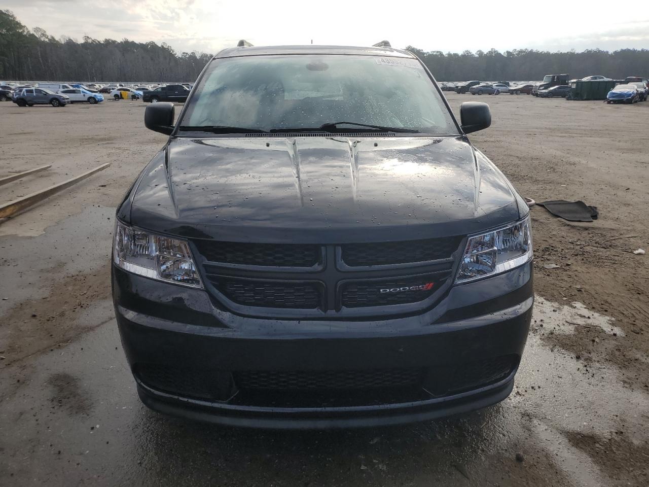 2018 Dodge Journey - Image 5