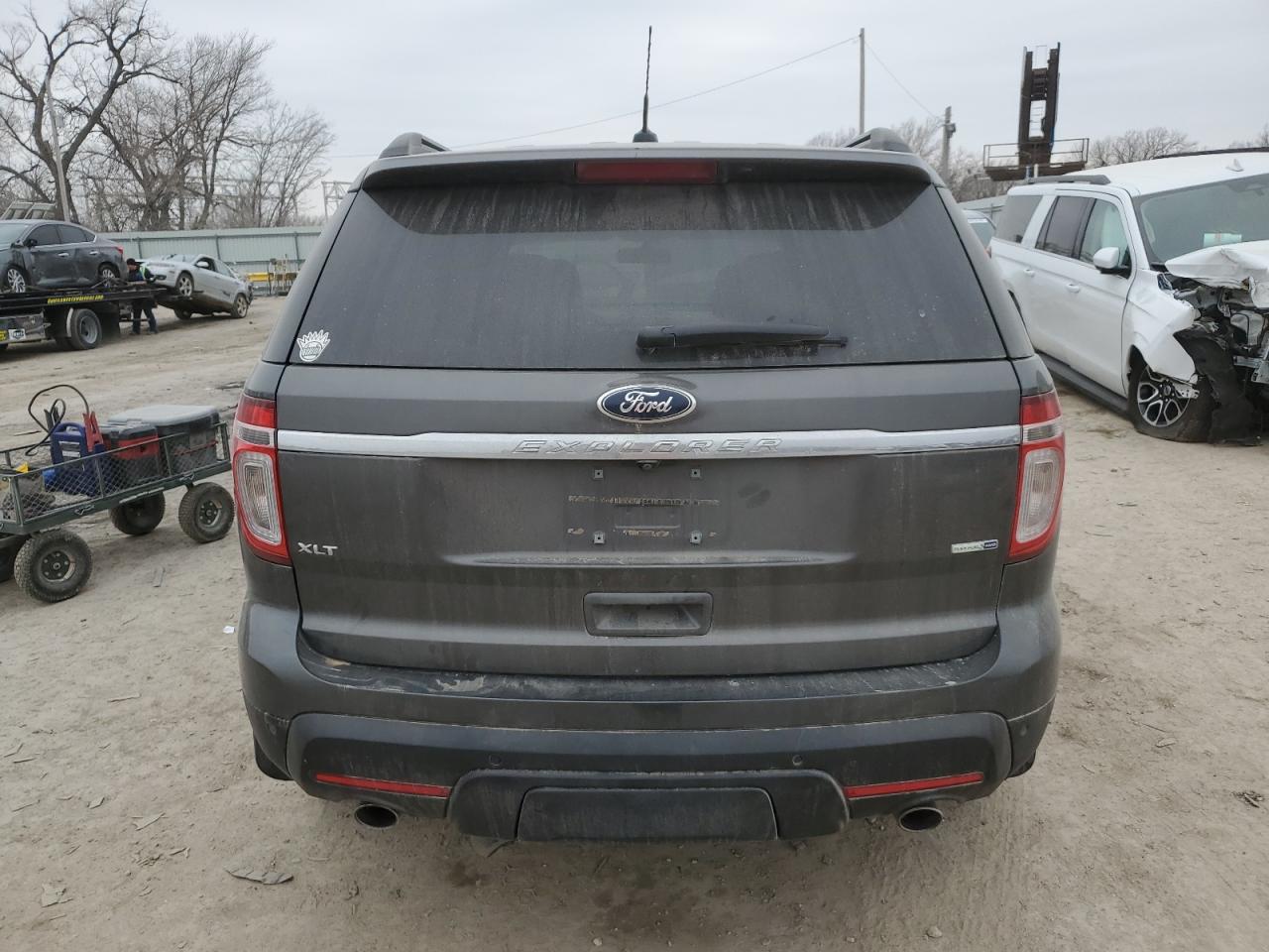 2015 Ford Explorer - Image 6