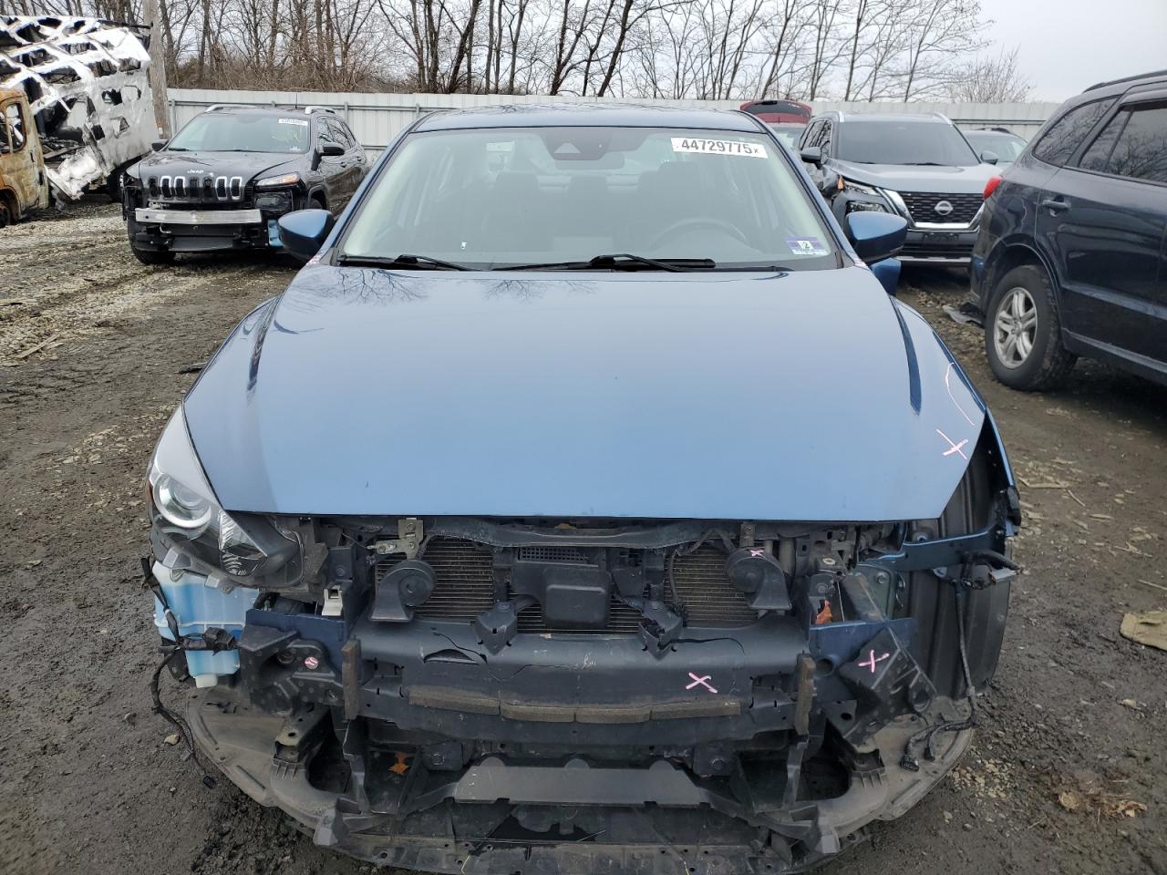 2017 Mazda 3 - Image 5