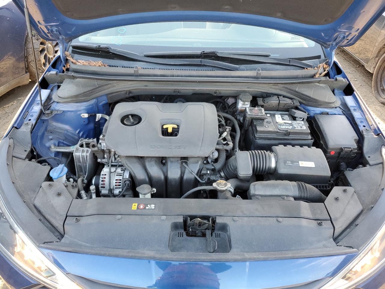 2019 Hyundai Elantra - Image 11
