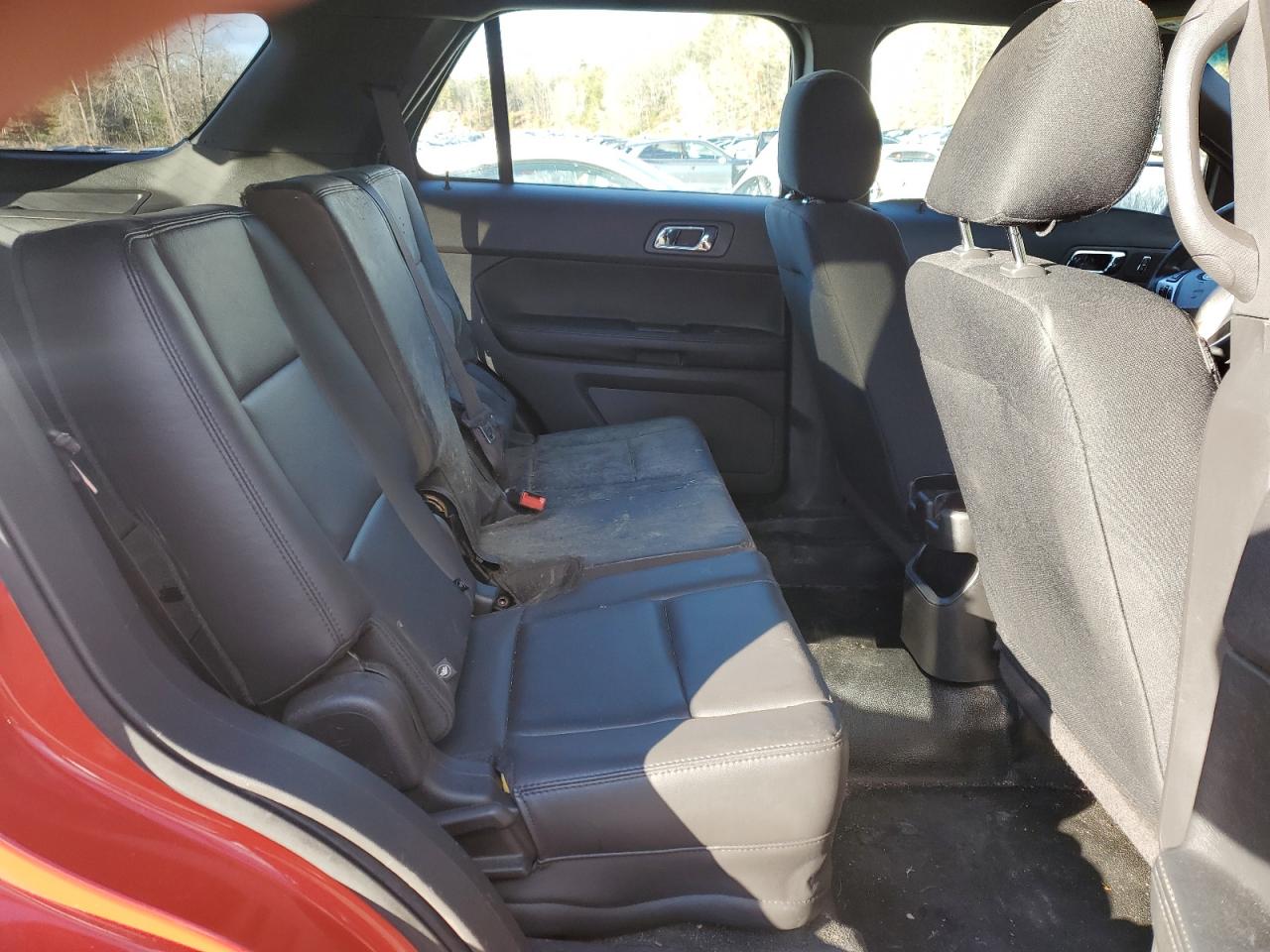 2014 Ford Explorer - Image 10