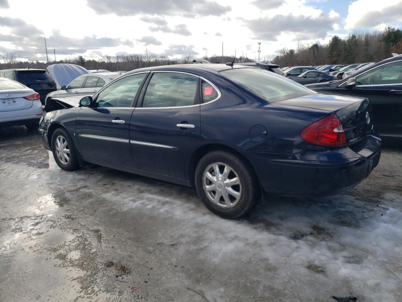 2007 Buick LaCrosse - Image 2