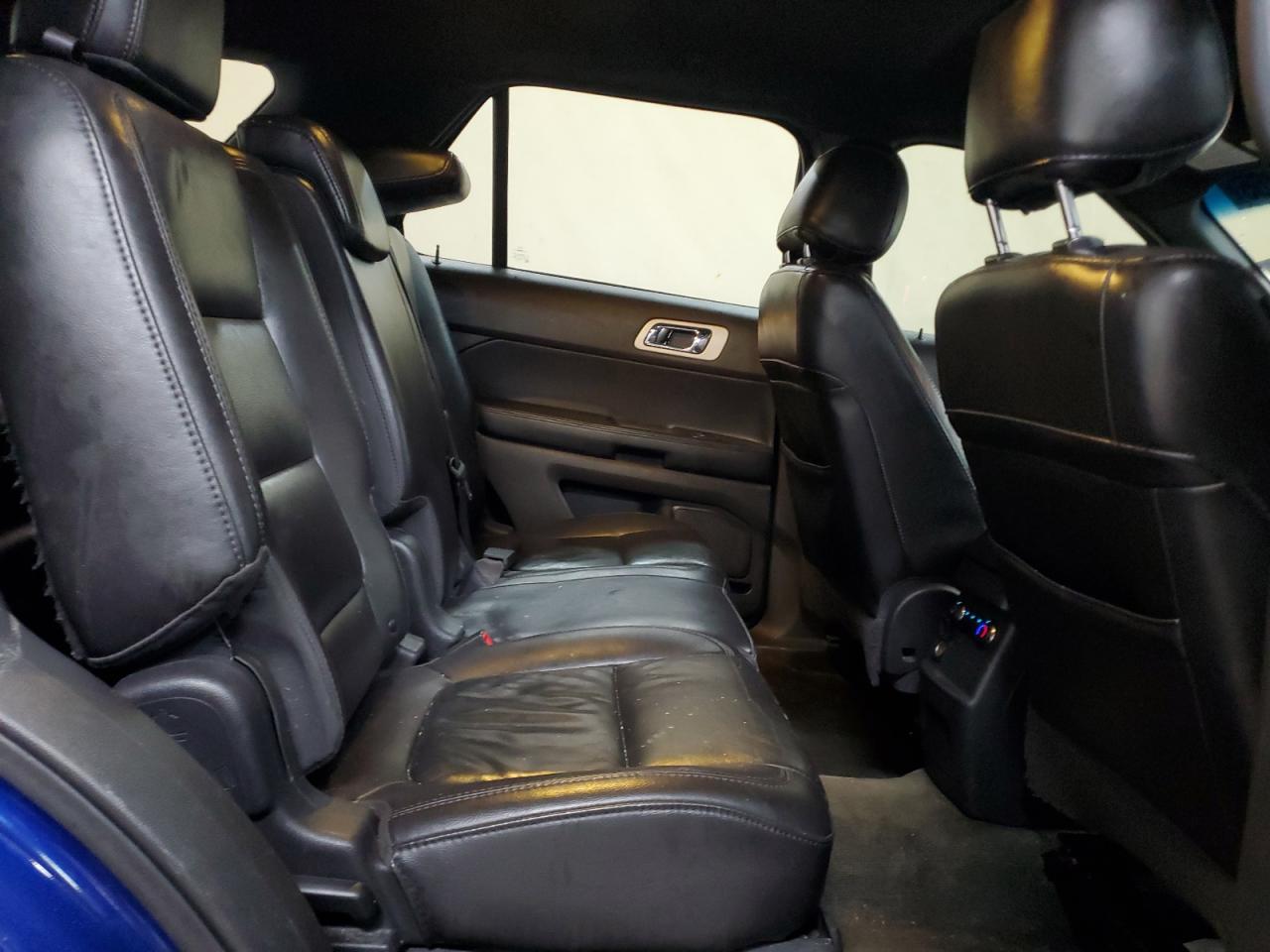 2013 Ford Explorer - Image 11
