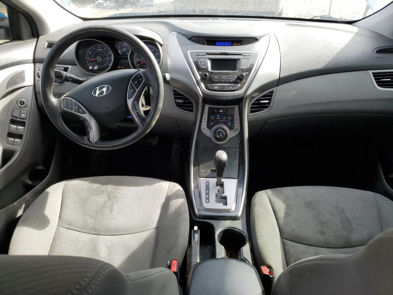 2013 Hyundai Elantra - Image 8