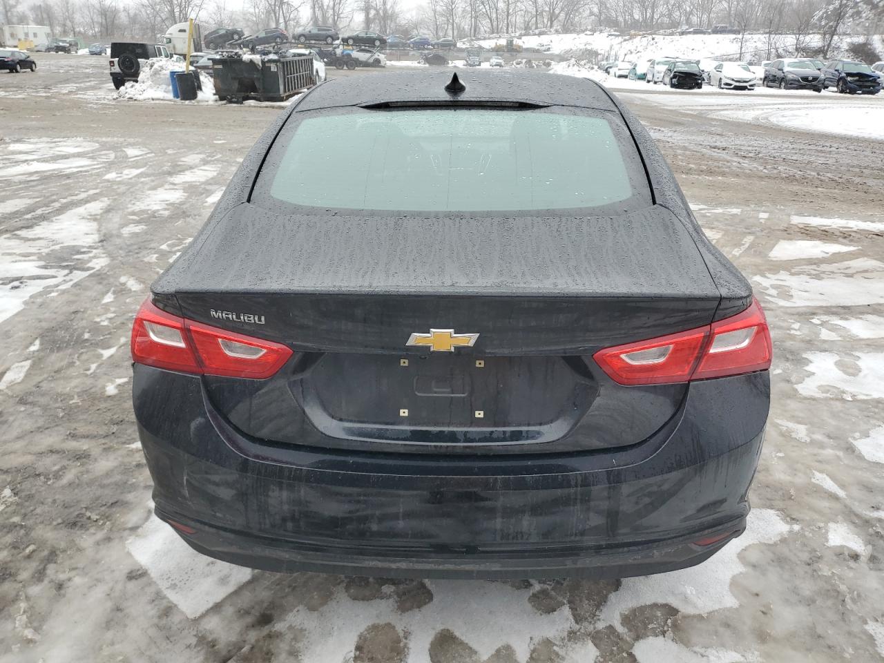 2018 Chevrolet Malibu - Image 6