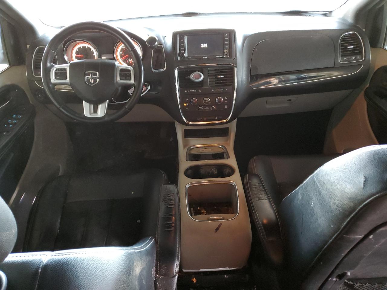 2018 Dodge Caravan - Image 8