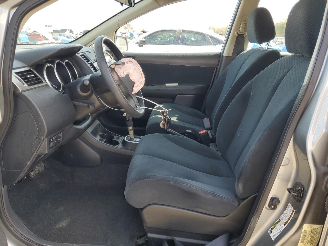 2010 Nissan Versa - Image 7