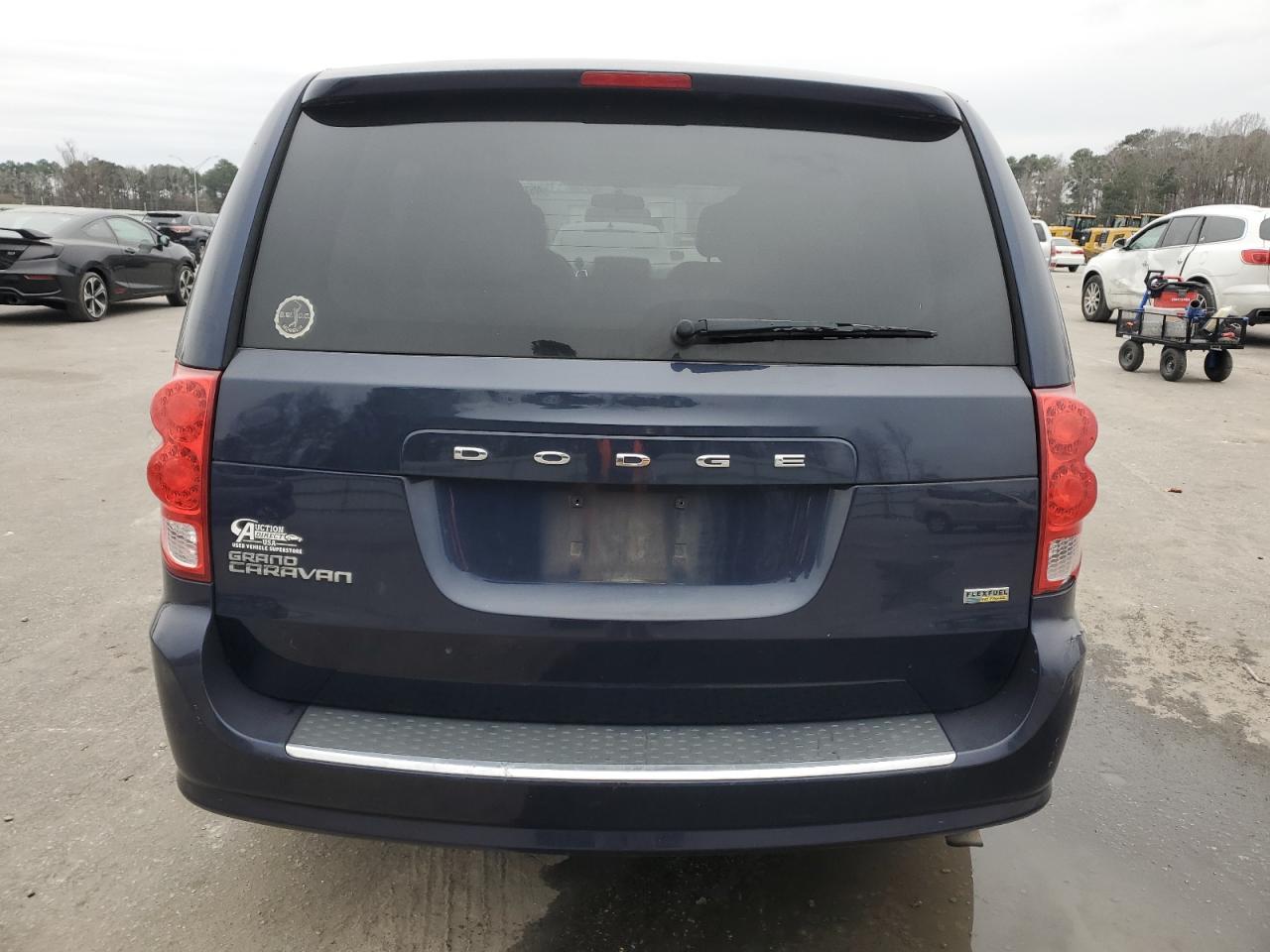 2016 Dodge Caravan - Image 6
