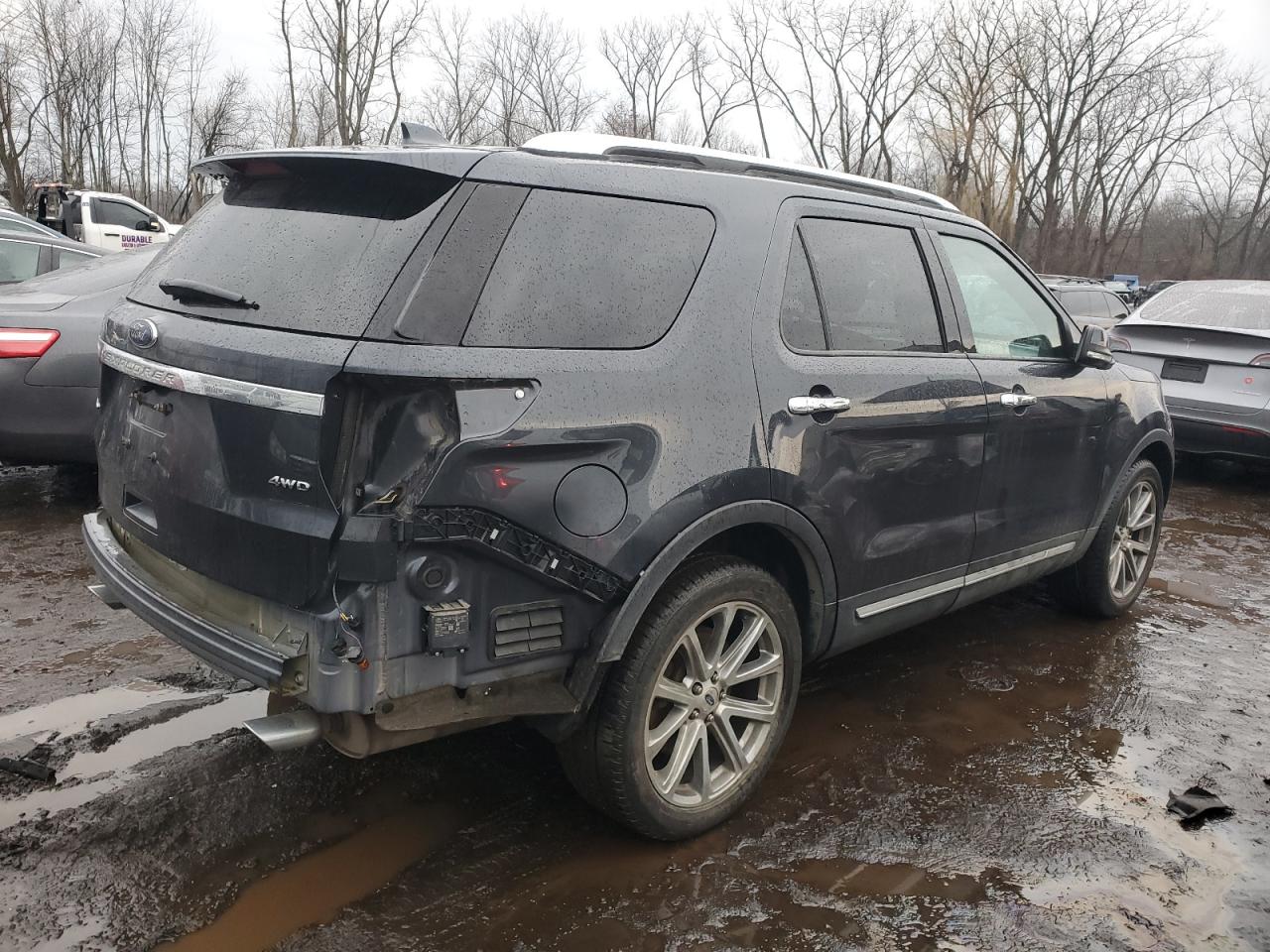 2017 Ford Explorer - Image 3