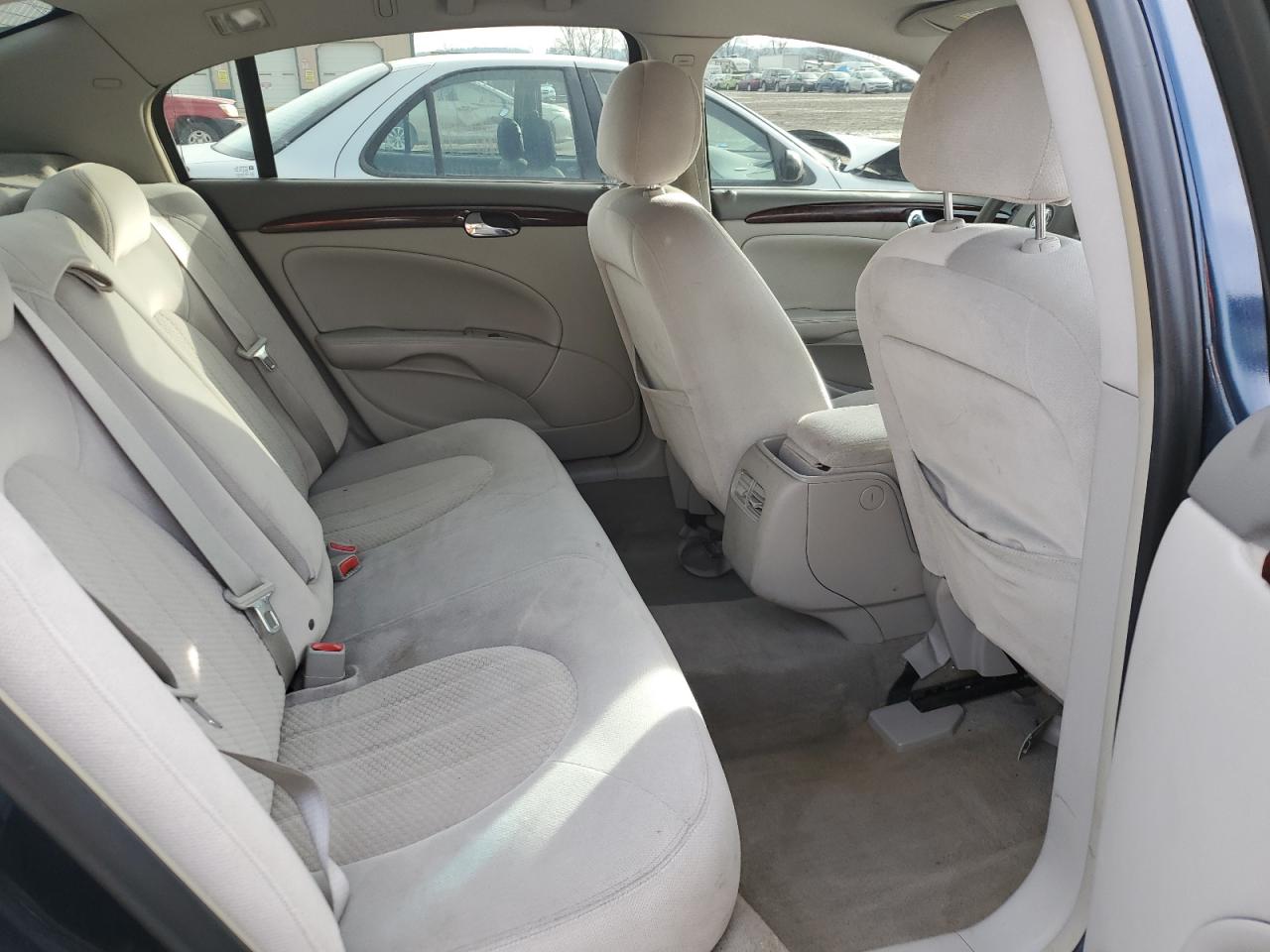 2007 Buick Lucerne - Image 10