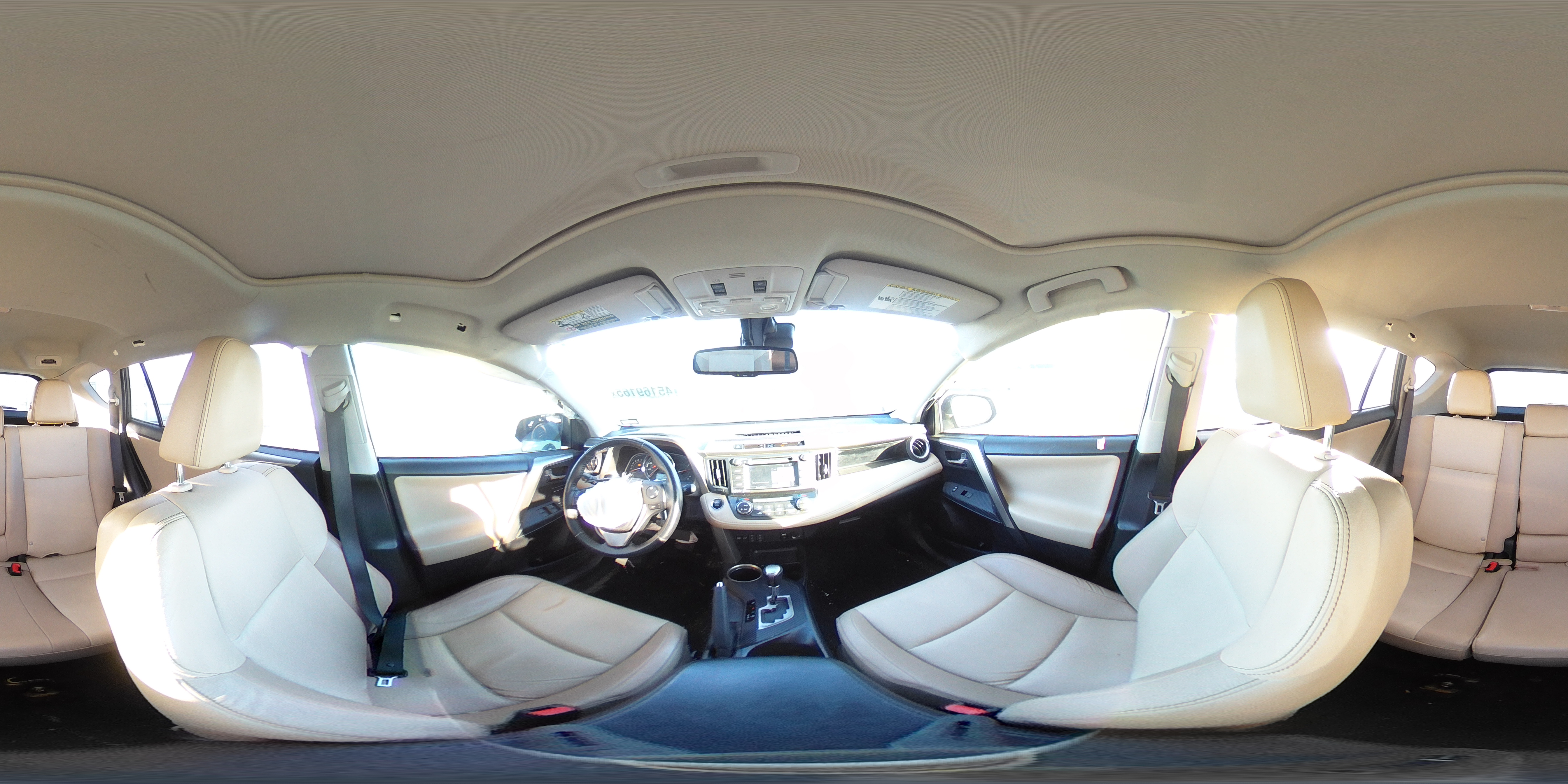 2014 Toyota RAV 4 - Image 13