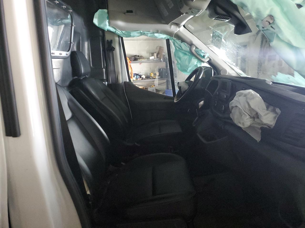 2022 Ford Transit - Image 10