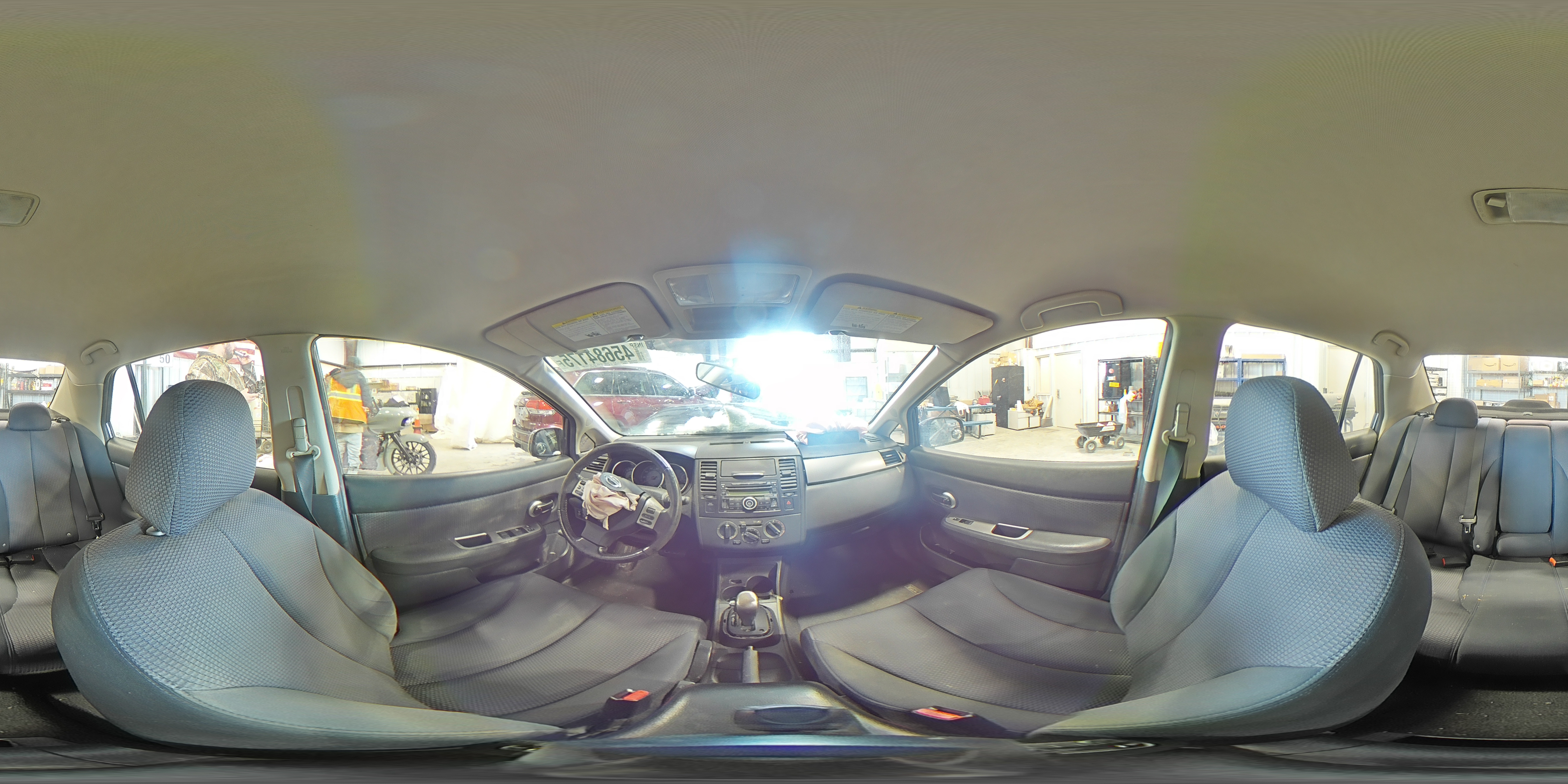 2009 Nissan Versa - Image 13