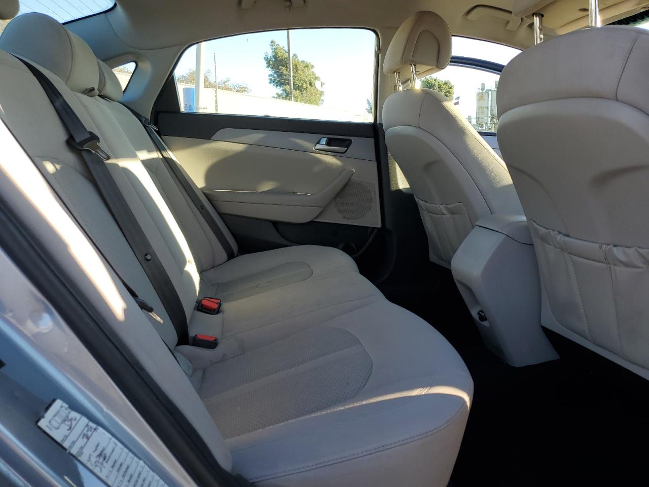 2017 Hyundai Sonata - Image 11