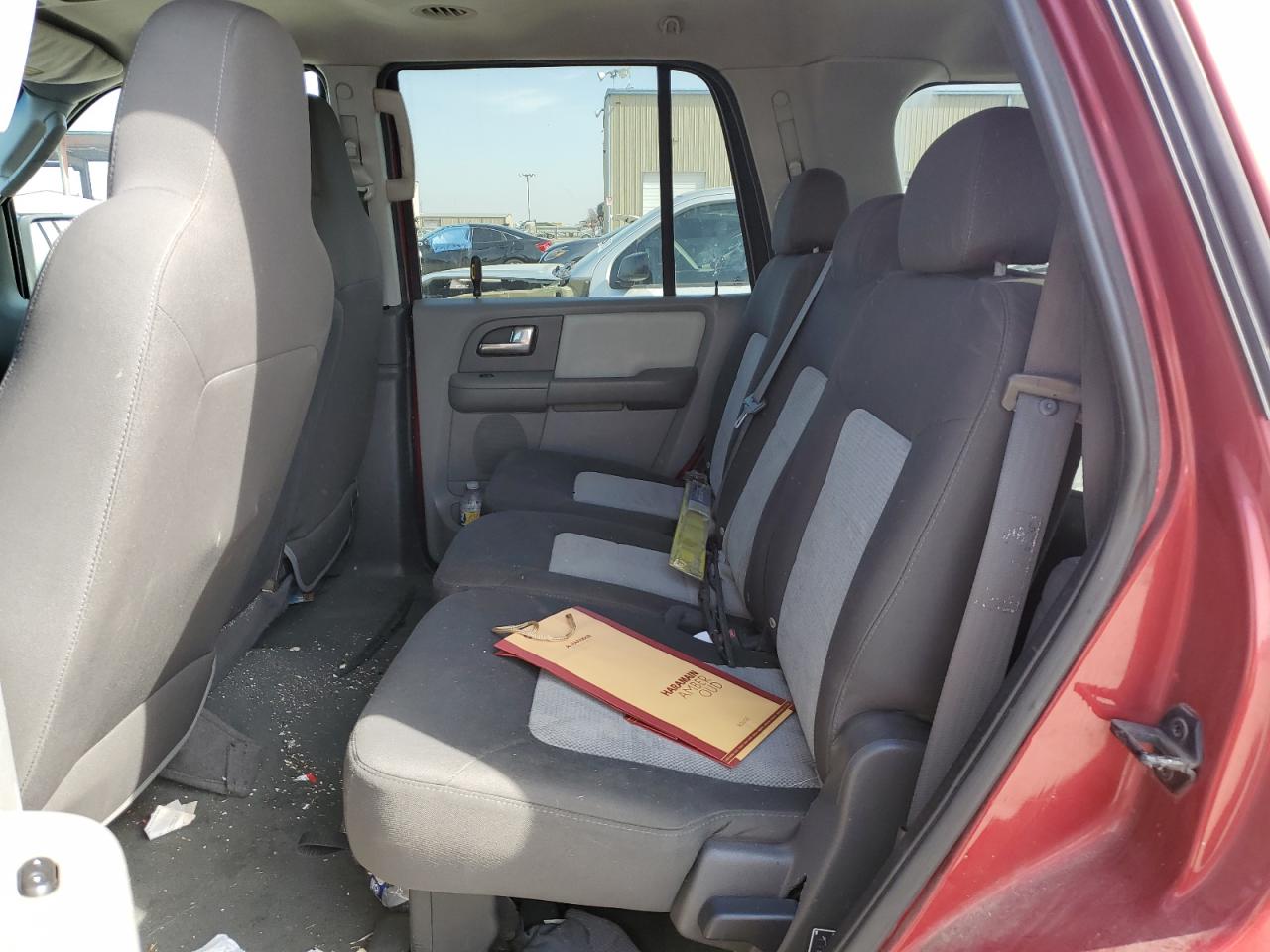 2004 Ford Expedition - Image 10