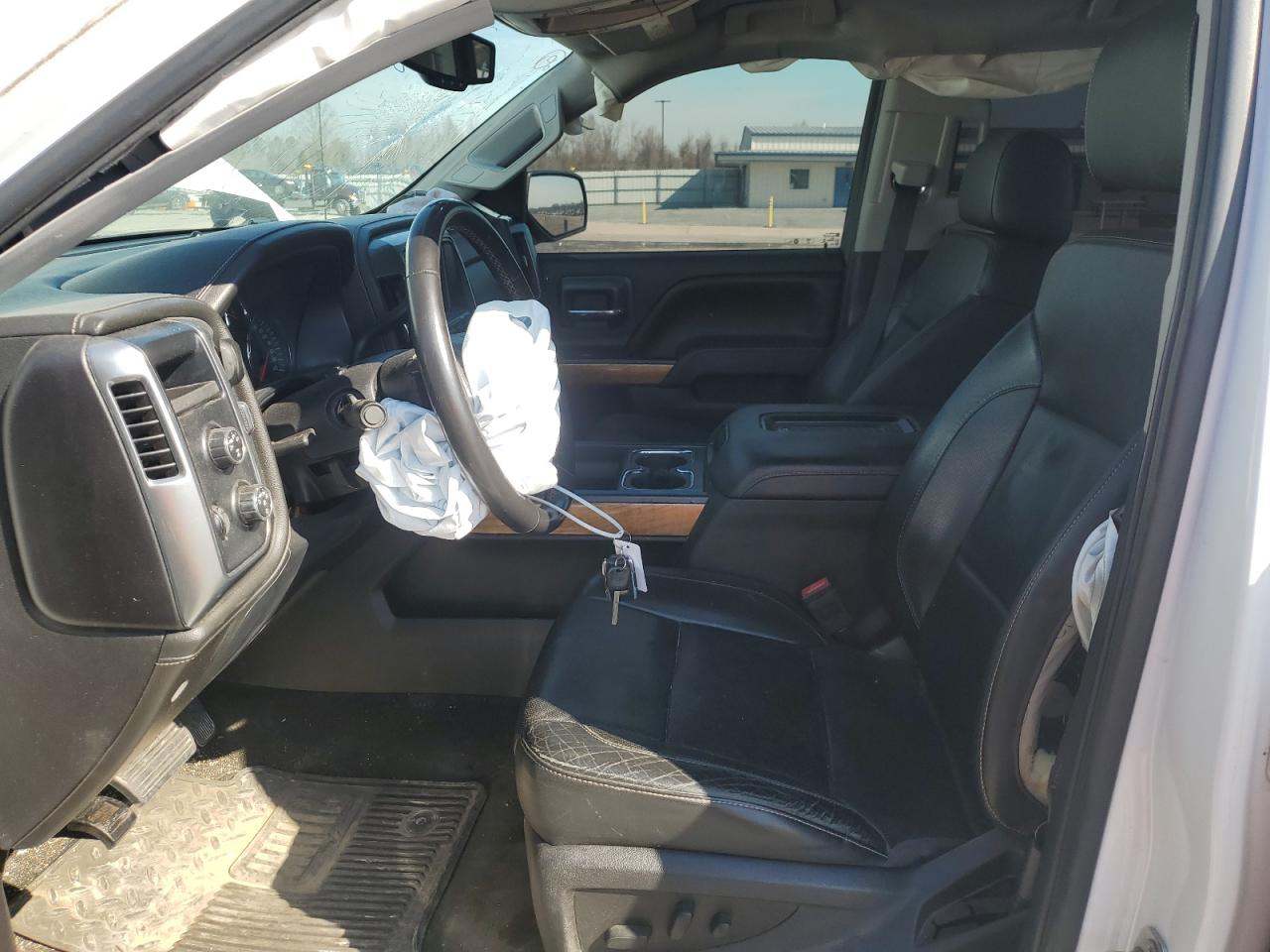 2016 Chevrolet Silverado - Image 7