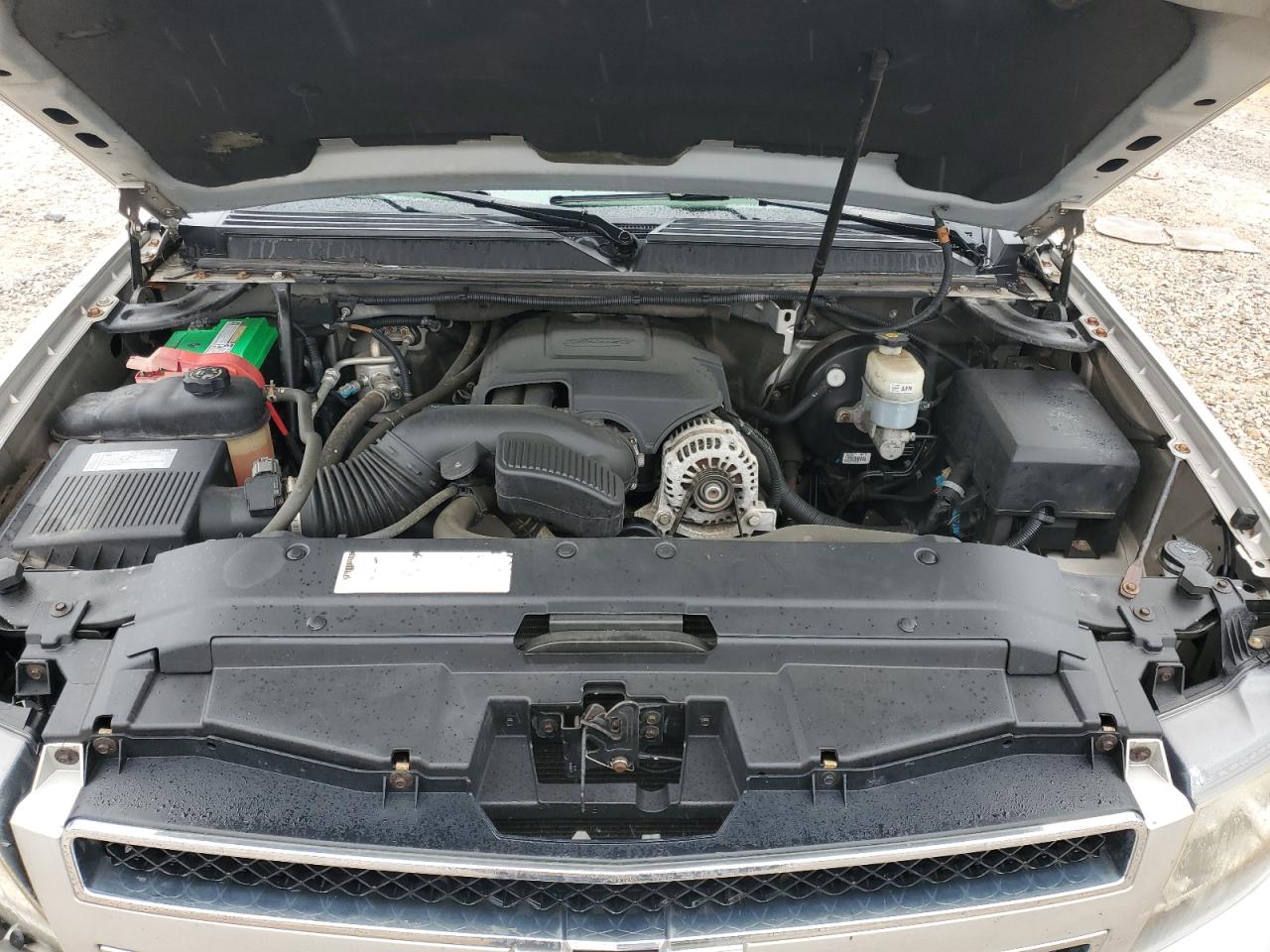 2009 Chevrolet Avalanche - Image 12
