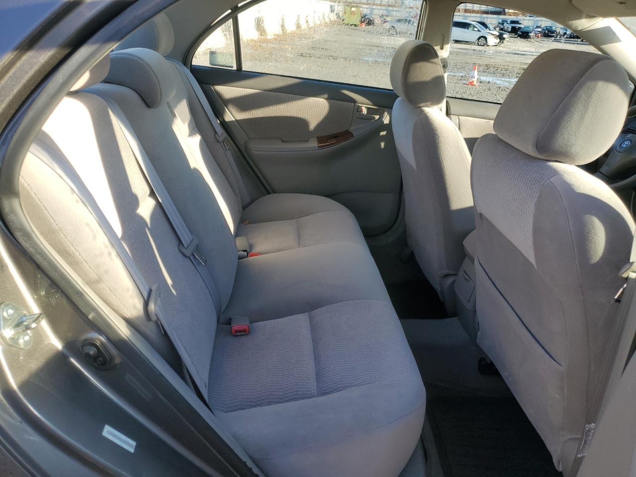 2005 Toyota Corolla - Image 10