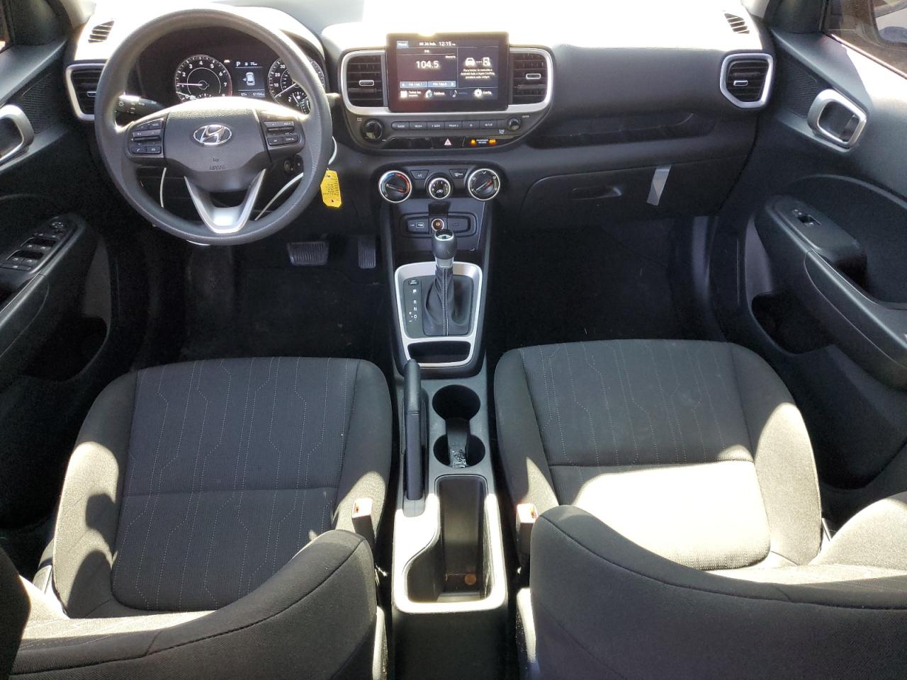 2022 Hyundai Venue - Image 8