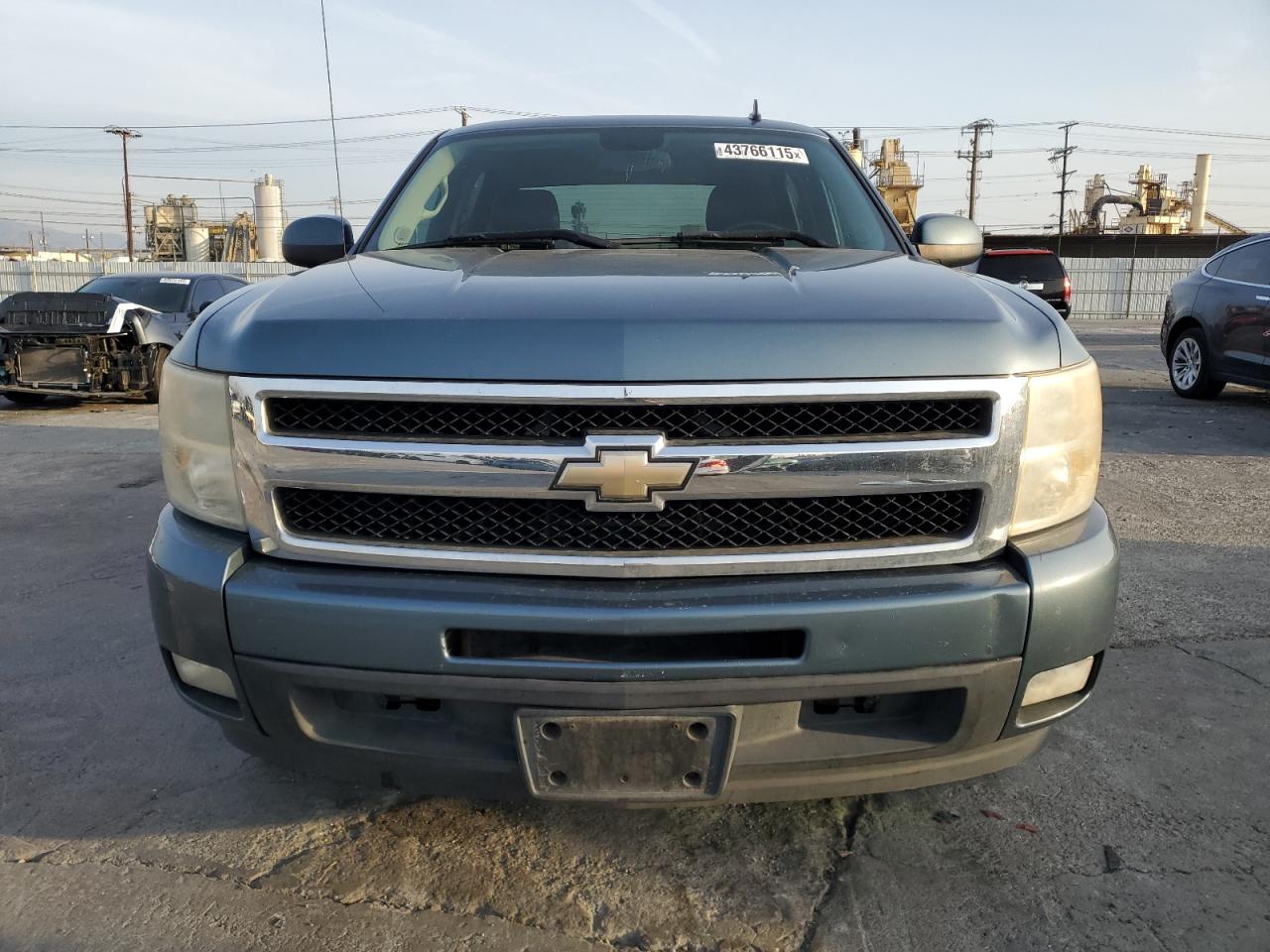 2011 Chevrolet Silverado - Image 5