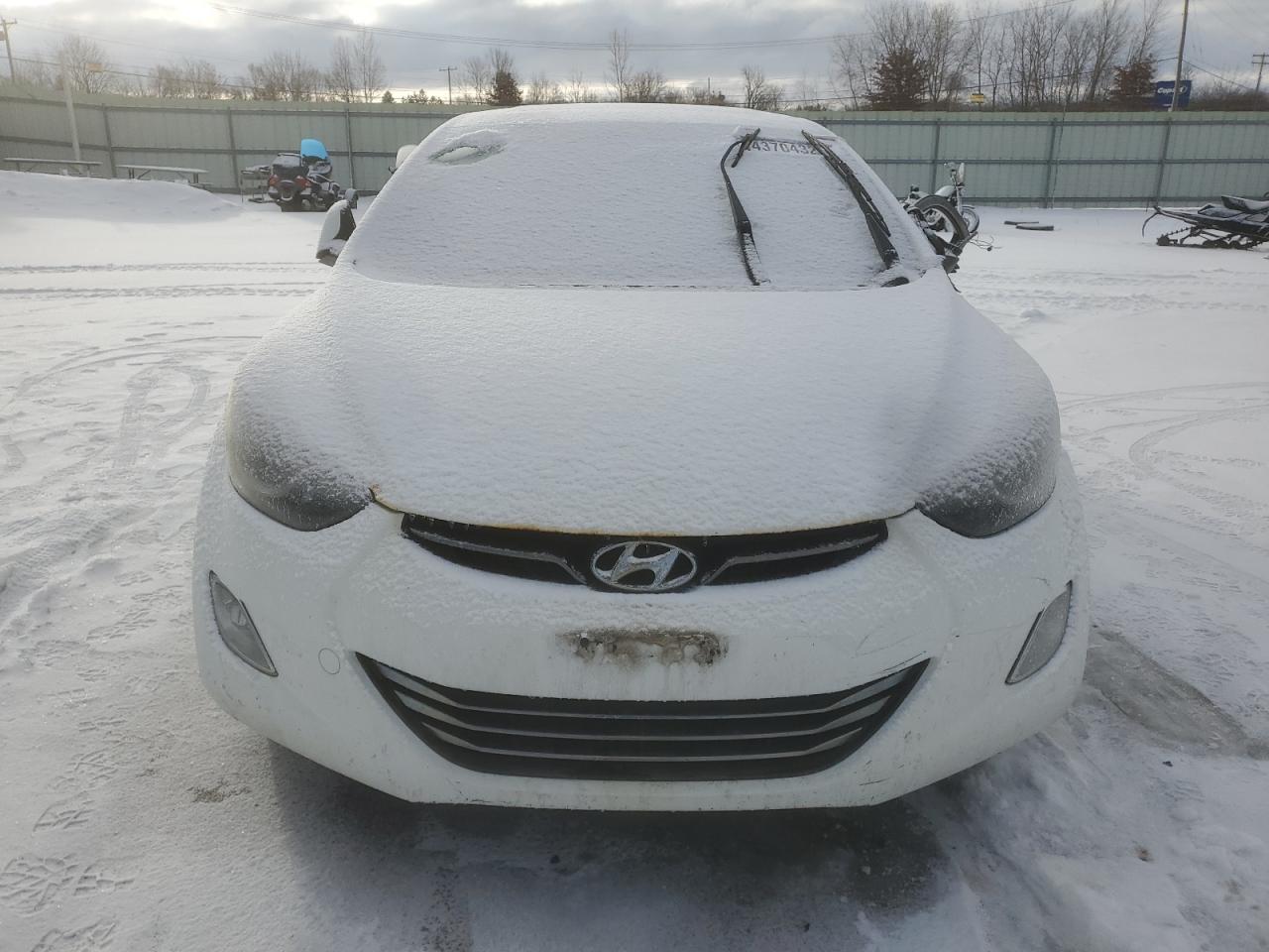 2013 Hyundai Elantra - Image 5