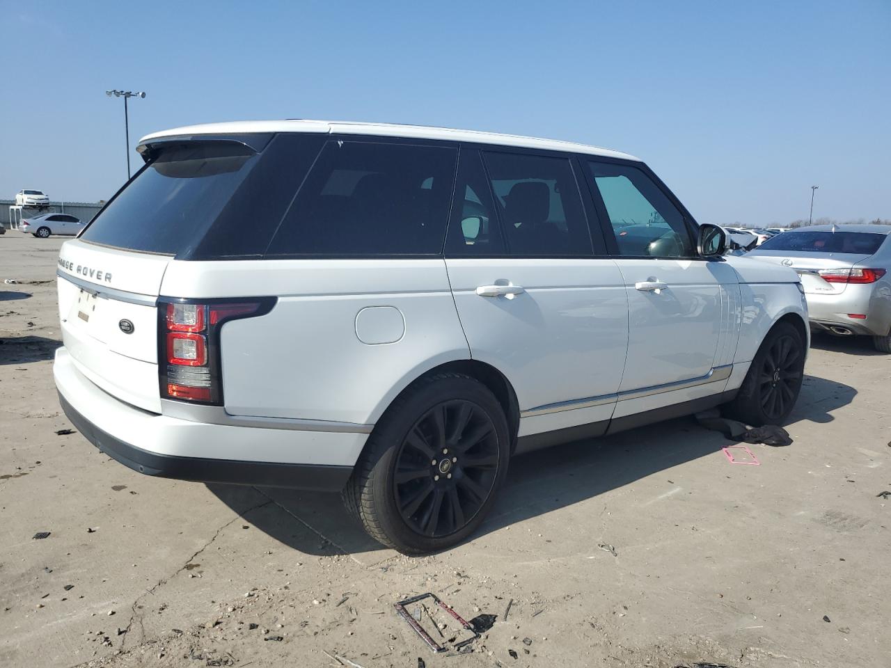 2014 Land Rover Range Rover - Image 3