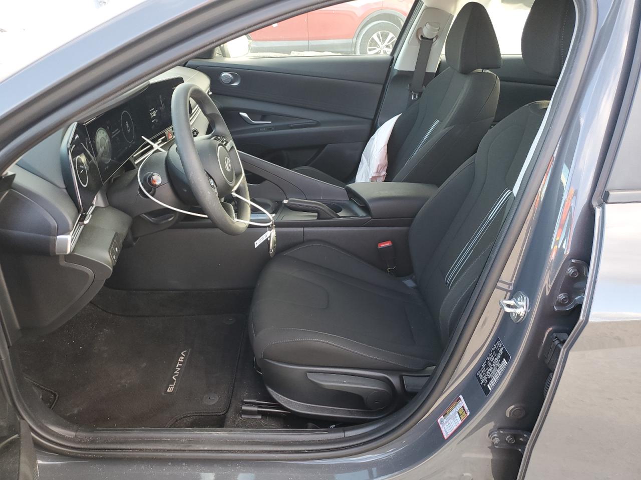 2024 Hyundai Elantra - Image 7