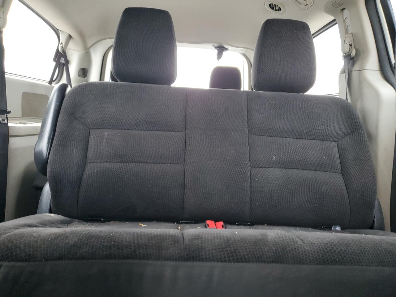 2019 Dodge Caravan - Image 10