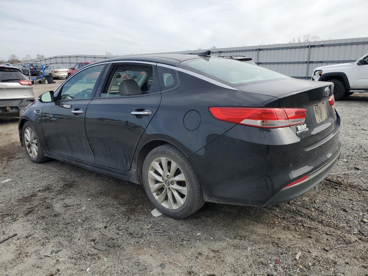 2016 Kia Optima - Image 2