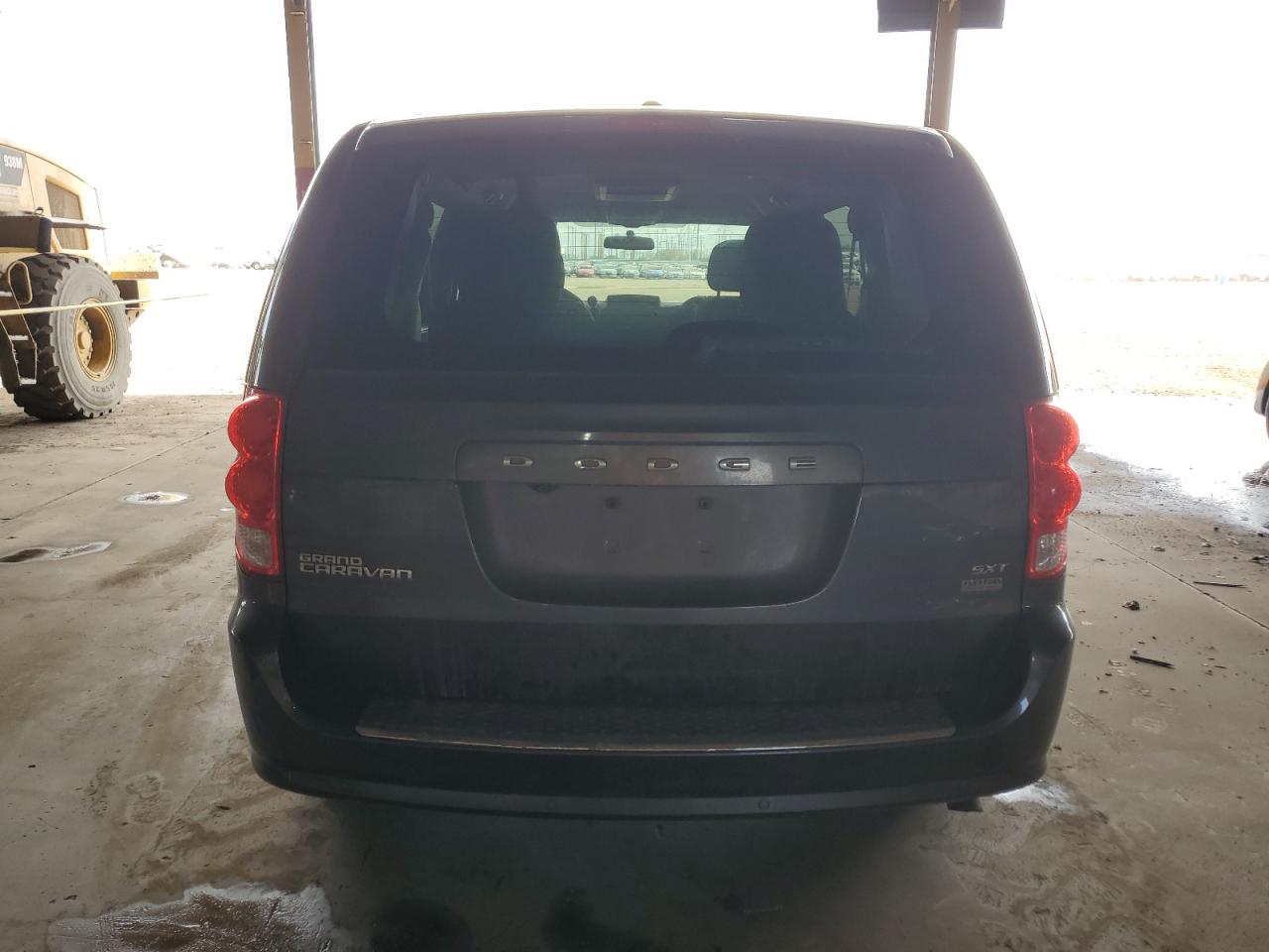 2015 Dodge Caravan - Image 5