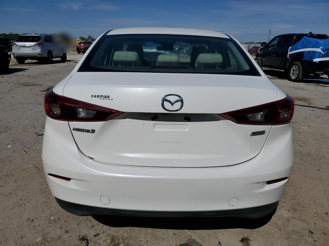 2018 Mazda 3 - Image 6