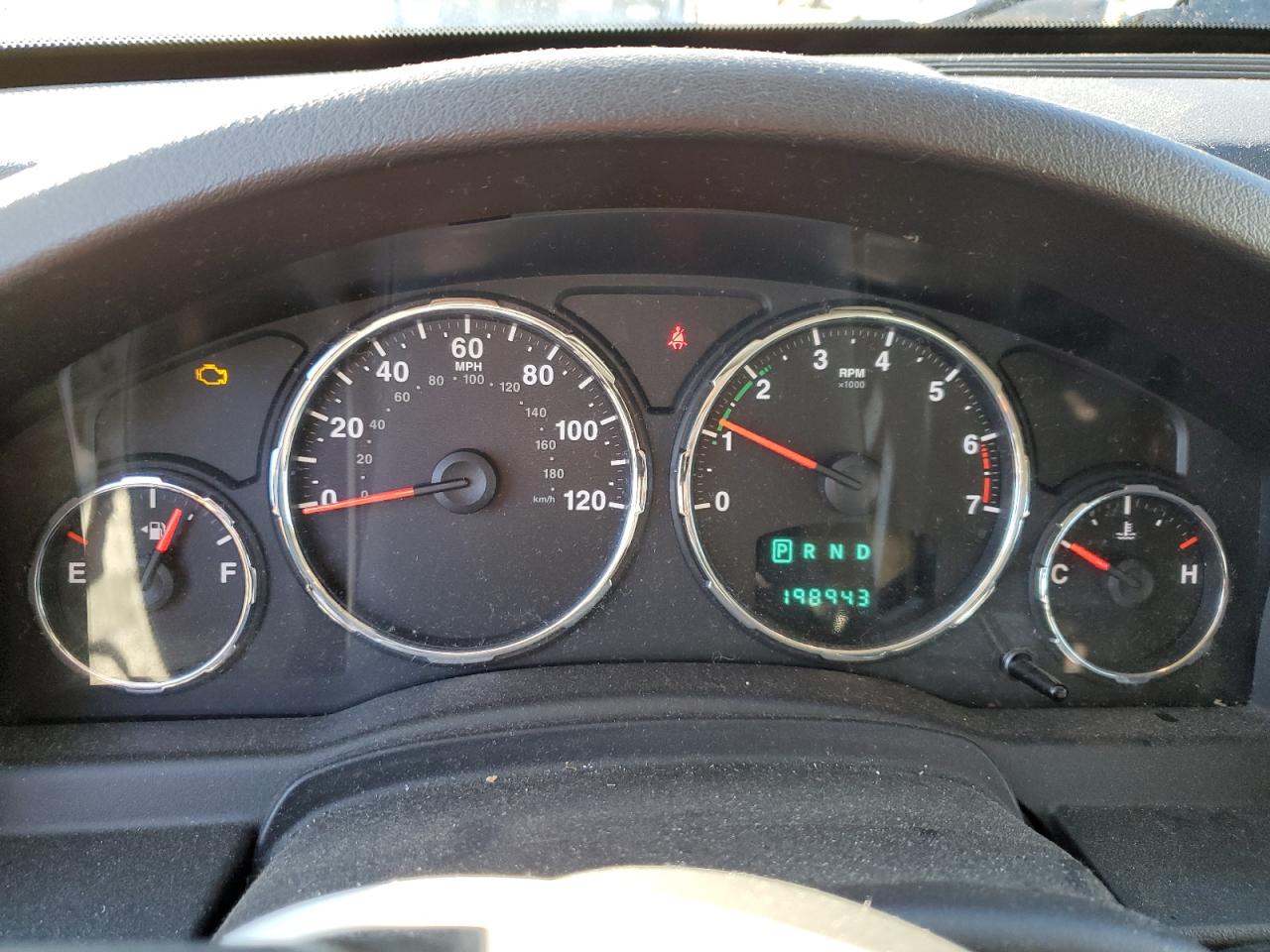 2011 Jeep Liberty (North America) - Image 9