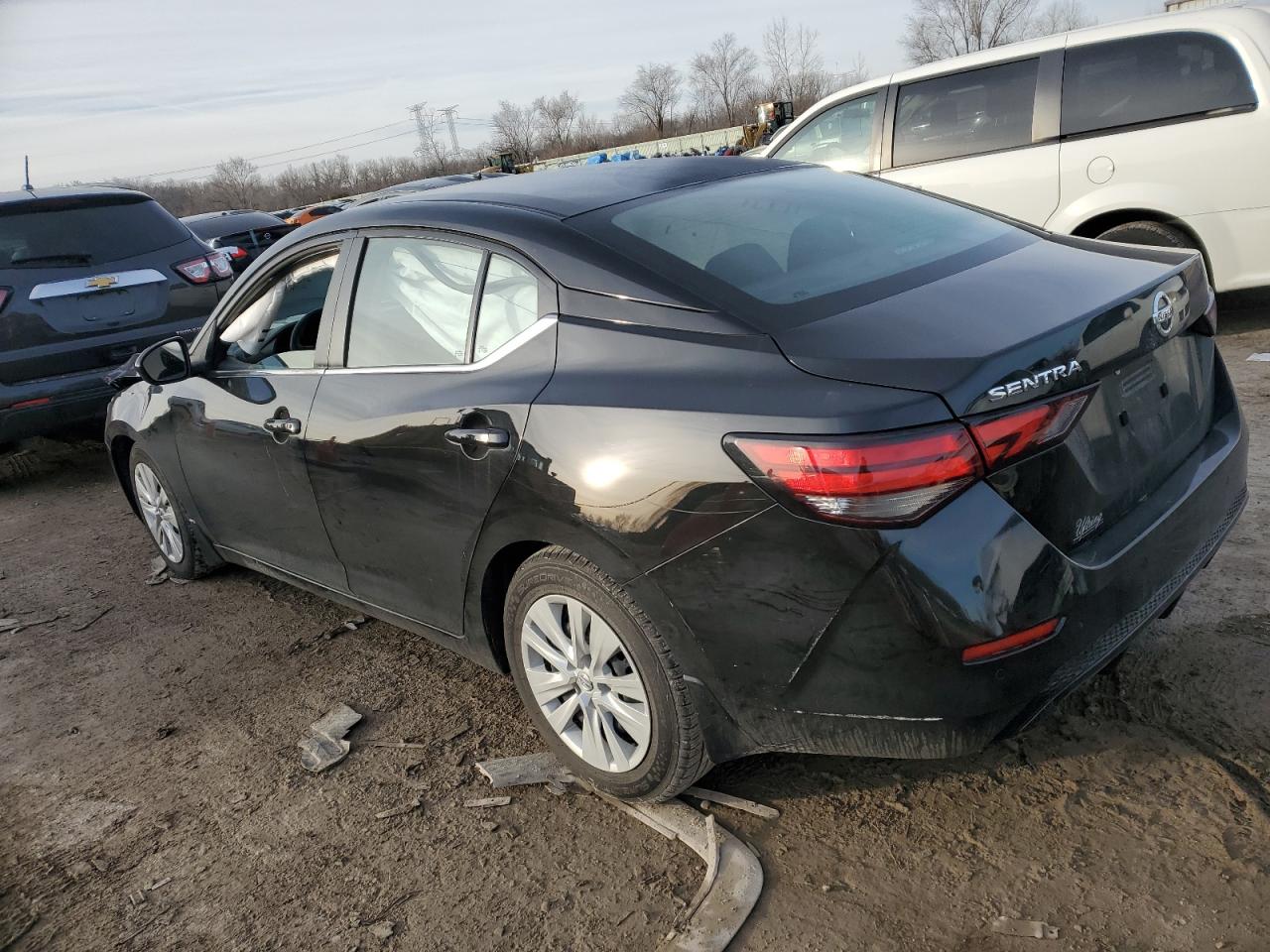 2020 Nissan Sentra - Image 2